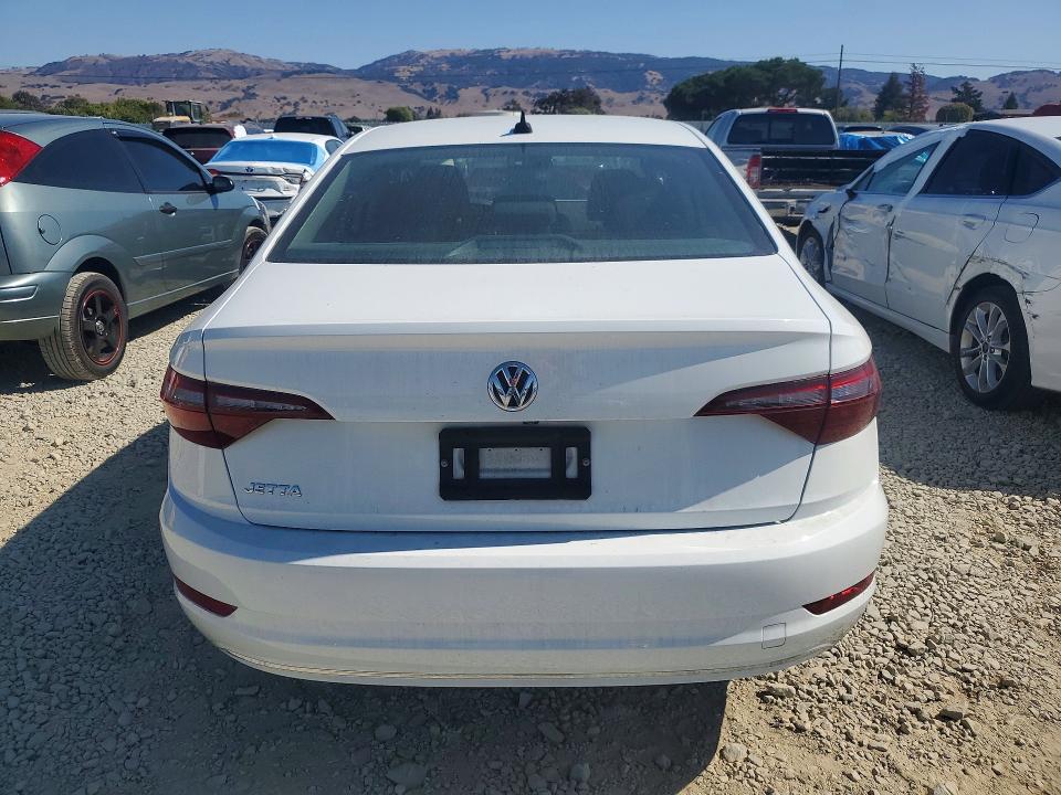 70183376 :رقم المزاد ، 3VWCB7BU3LM076813 vin ، 2020 Volkswagen Jetta مزاد بيع