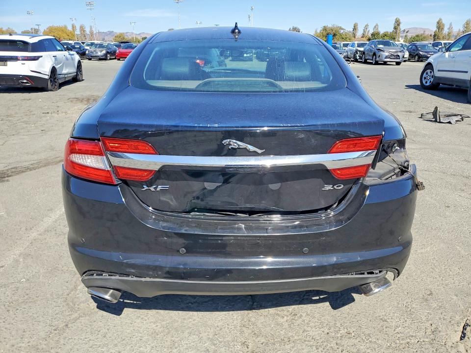 2013 Jaguar Xf მანქანა იყიდება აუქციონზე, vin: SAJWA0E79D8S70057, აუქციონის ნომერი: 69894296