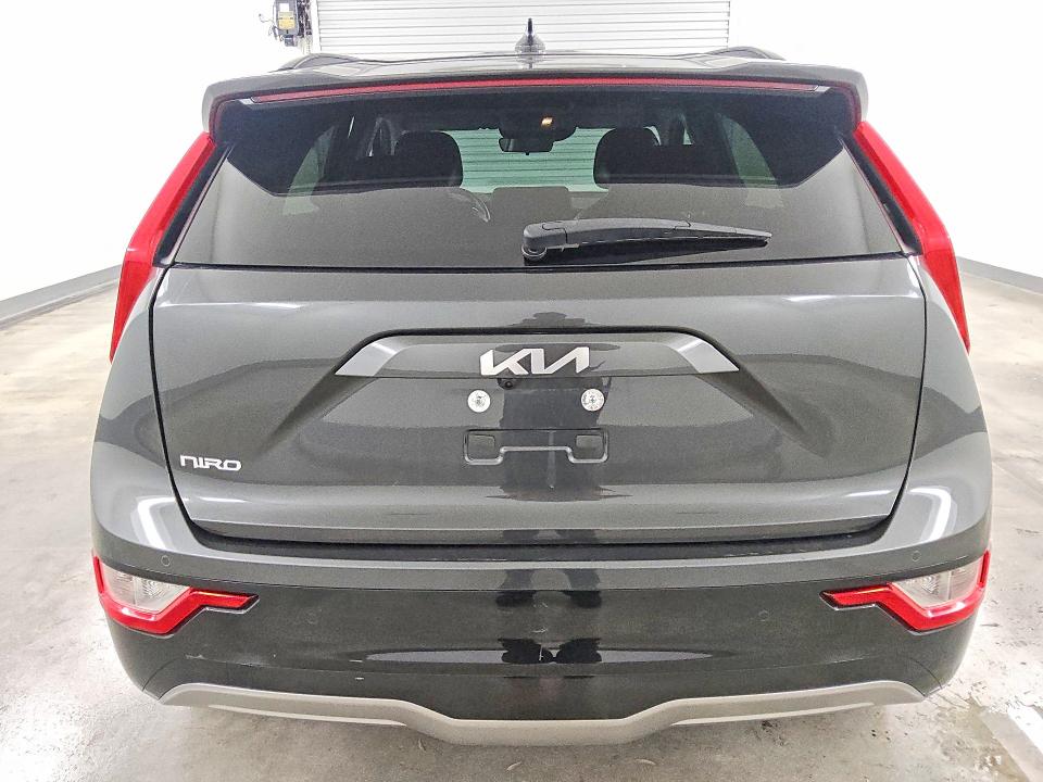 2023 Kia Niro მანქანა იყიდება აუქციონზე, vin: KNDCR3L10P5037202, აუქციონის ნომერი: 70154176