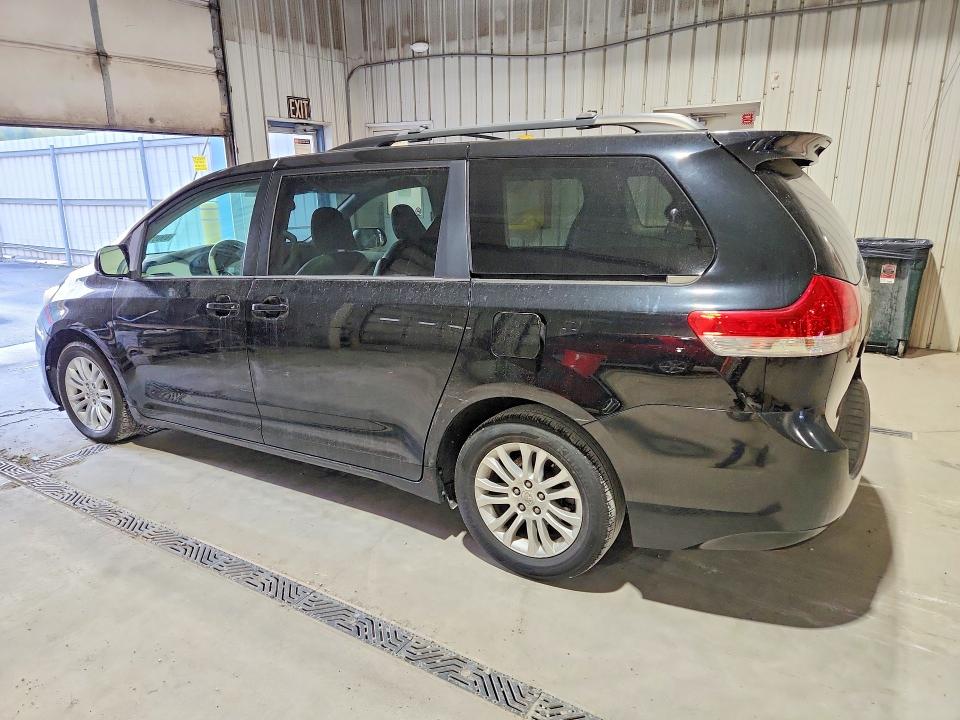 69051376 :رقم المزاد ، 5TDYK3DC4CS259773 vin ، 2012 Toyota Sienna مزاد بيع