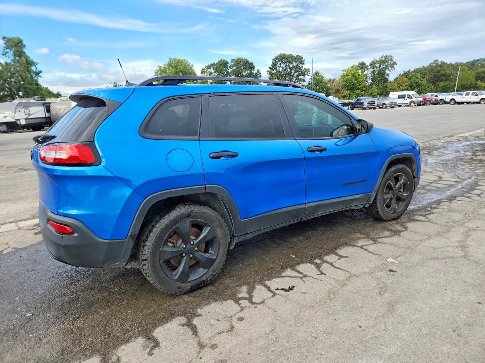 2017 Jeep Cherokee მანქანა იყიდება აუქციონზე, vin: 1C4PJMAB5HW589025, აუქციონის ნომერი: 68279076