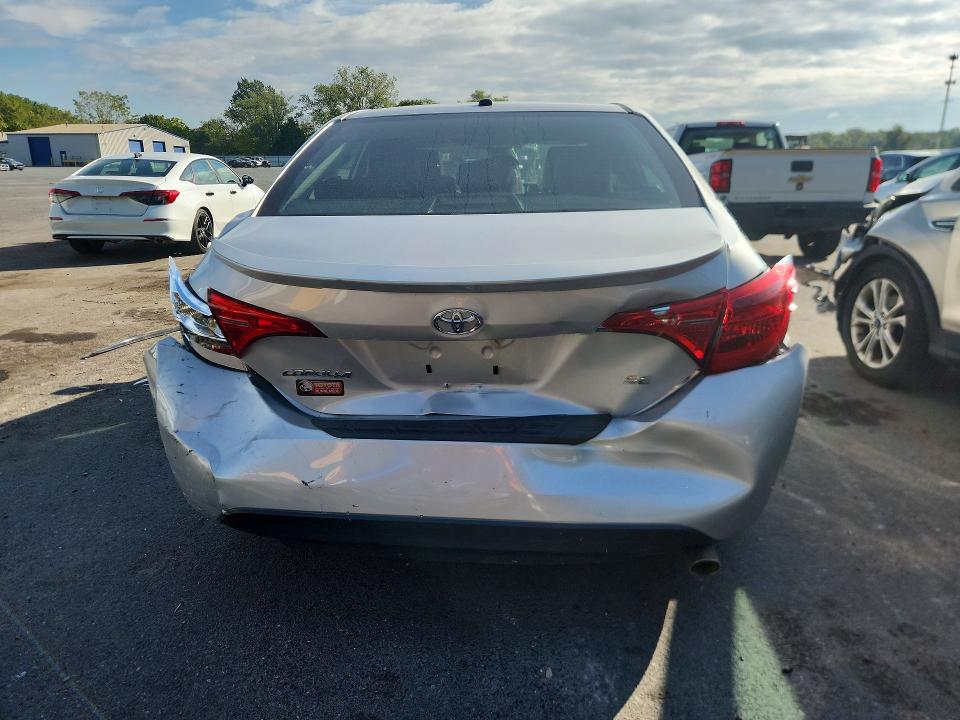 69620006 :رقم المزاد ، 2T1BURHE8JC110397 vin ، 2018 Toyota Corolla مزاد بيع