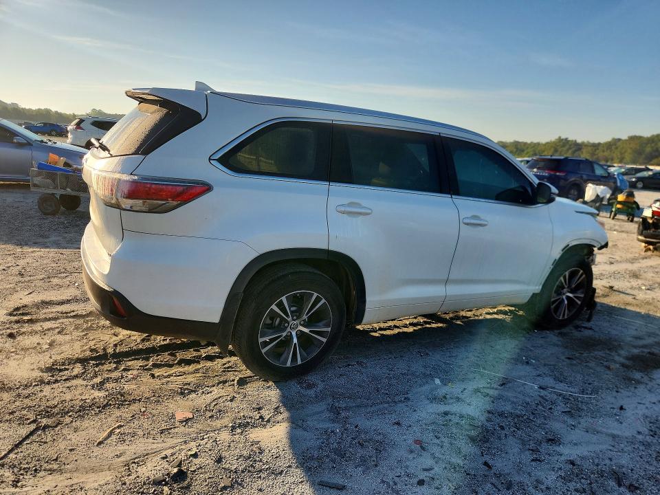 Продажа на аукционе авто 2016 Toyota Highlander, vin: 5TDJKRFH9GS238727, номер лота: 68356276