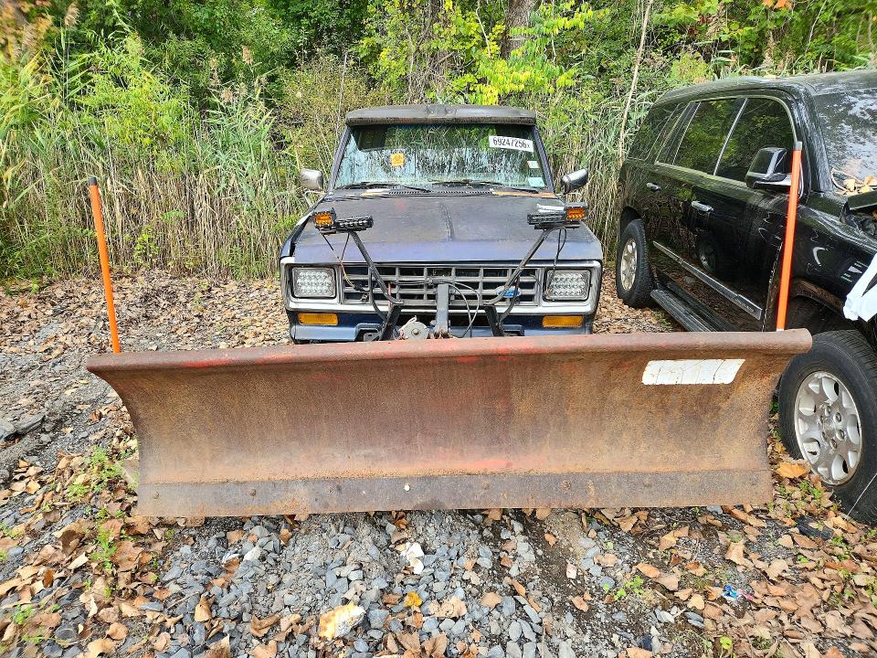 69247256 :رقم المزاد ، 1FMCU14T3JUC83043 vin ، 1988 Ford Bronco Ii مزاد بيع
