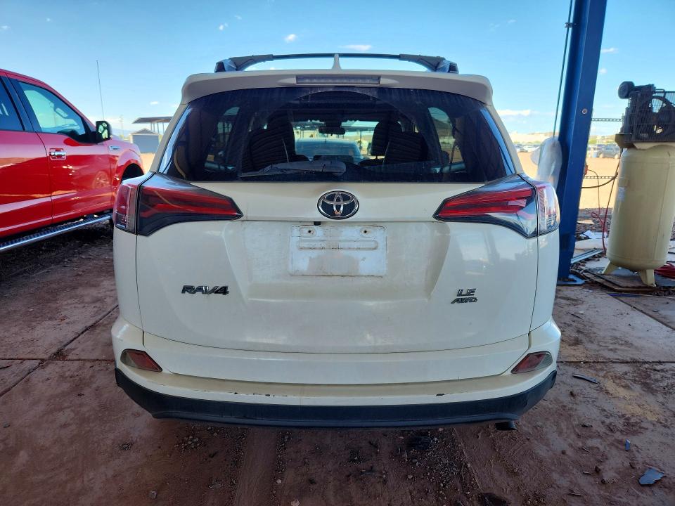 Продажа на аукционе авто 2018 Toyota Rav4, vin: JTMBFREVXJJ212271, номер лота: 69233486