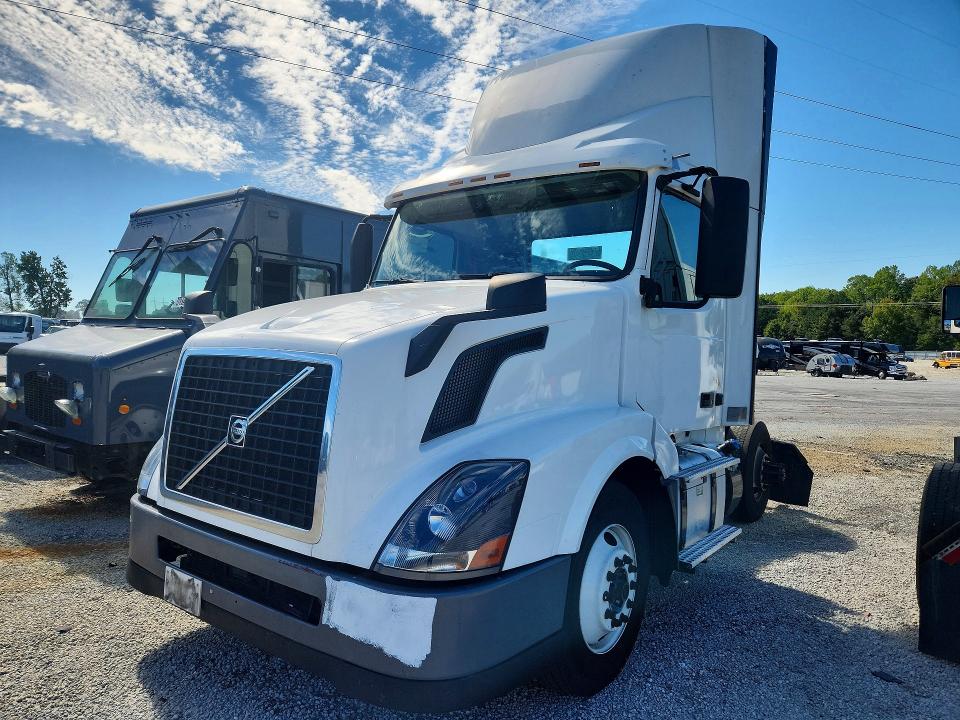 Aukcja sprzedaży 2017 Volvo Vnl, vin: 4V4N39TG3HN988078, numer aukcji: 69938776
