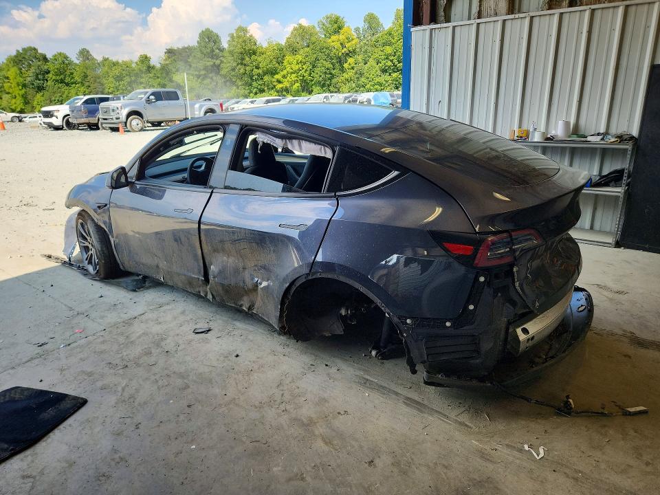 Продажа на аукционе авто 2025 Tesla Model Y, vin: 7SAYGDED5SA377011, номер лота: 67795206