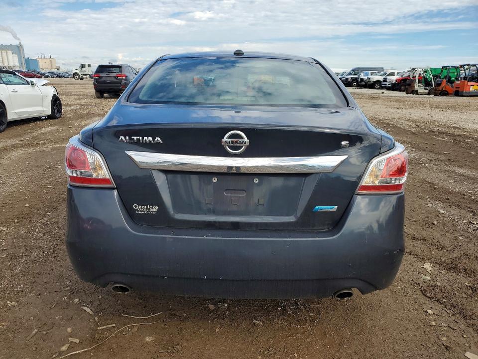2014 Nissan Altima მანქანა იყიდება აუქციონზე, vin: 1N4AL3AP4EN253377, აუქციონის ნომერი: 69719846