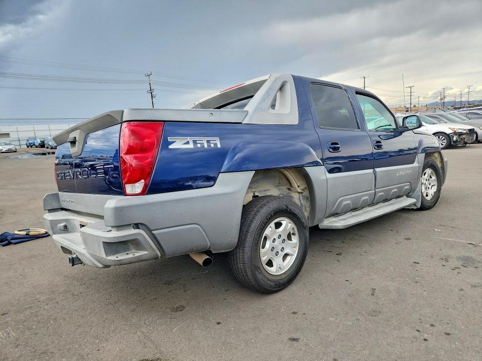 2002 Chevrolet Avalanche მანქანა იყიდება აუქციონზე, vin: 3GNEC13T82G236538, აუქციონის ნომერი: 67924026