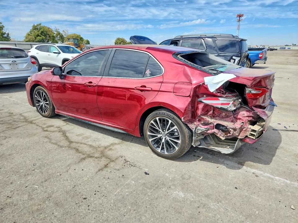 Продаж на аукціоні авто 2018 Toyota Camry, vin: 4T1B11HK5JU528706, номер лоту: 68252316