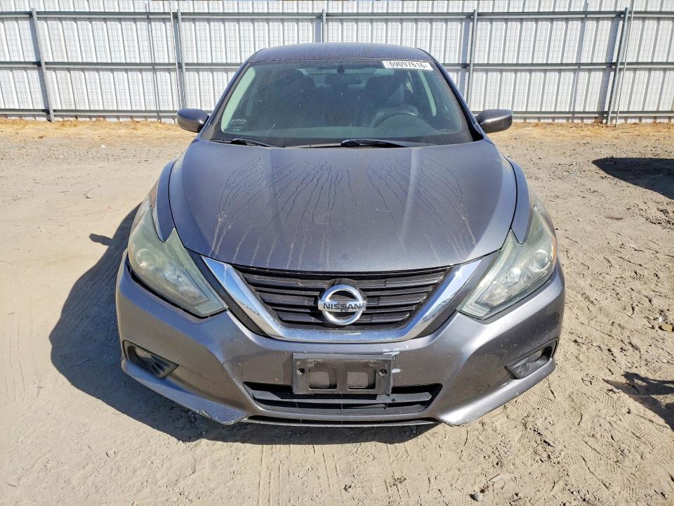 69097616 :رقم المزاد ، 1N4AL3AP0HC284058 vin ، 2017 Nissan Altima مزاد بيع