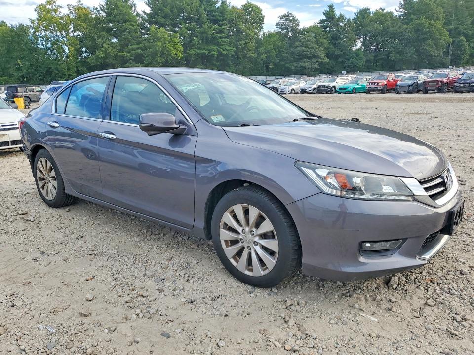 Продажа на аукционе авто 2015 Honda Accord, vin: 1HGCR3F82FA032325, номер лота: 68227636