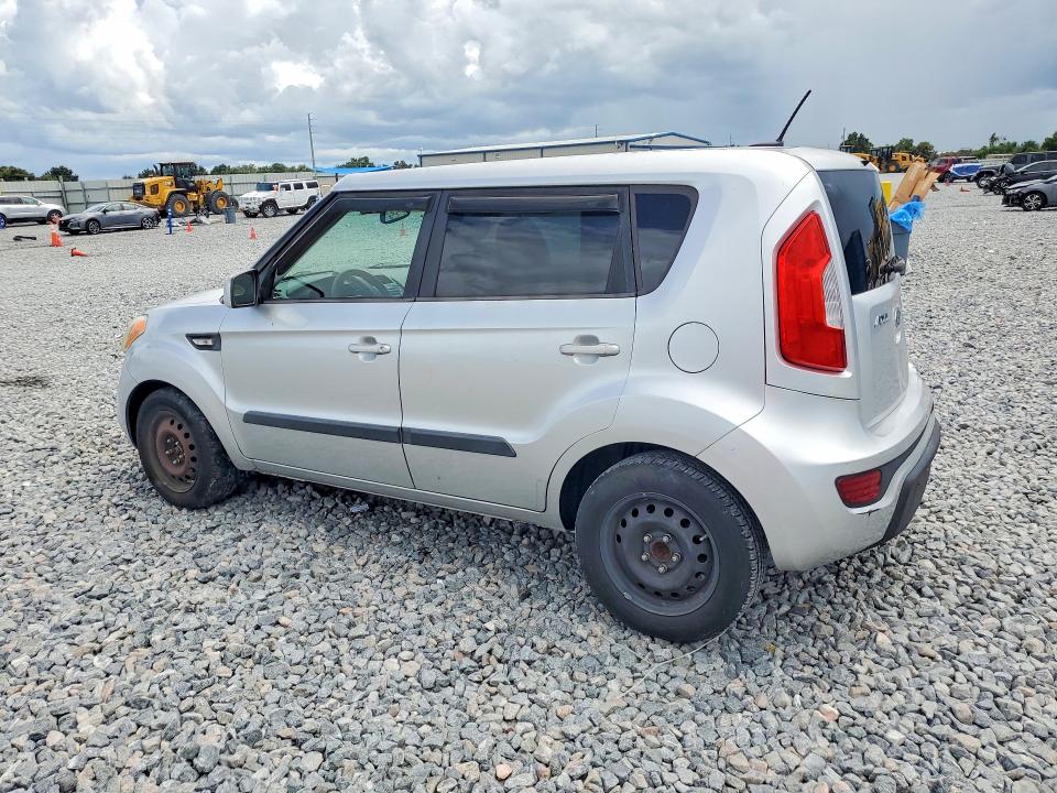 69298226 :رقم المزاد ، KNDJT2A51C7429712 vin ، 2012 Kia Soul مزاد بيع