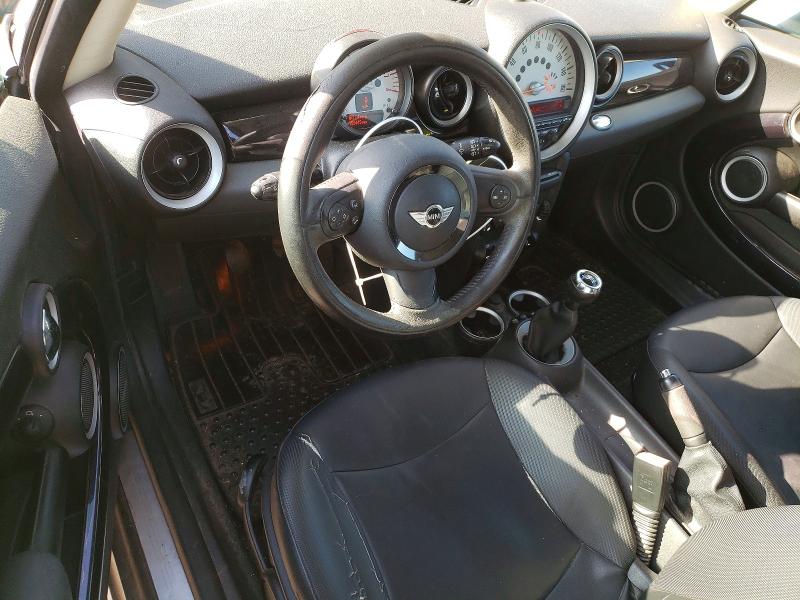 Продажа на аукционе авто 2011 Mini Cooper, vin: WMWZF3C54BTX82199, номер лота: 69909576