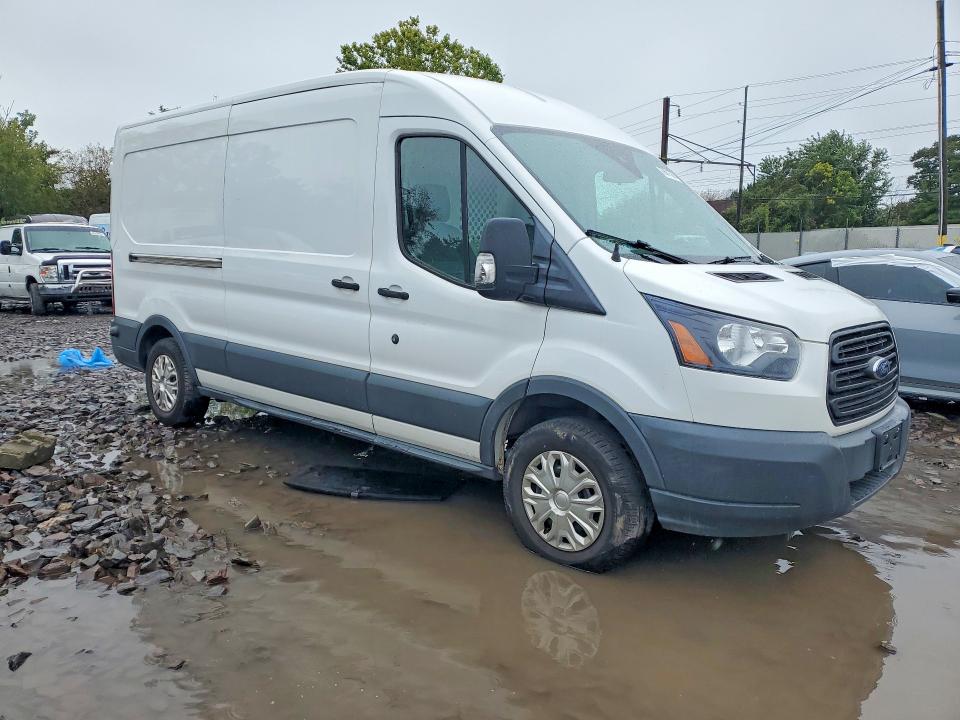 69681586 :رقم المزاد ، 1FTYE2CM8JKB33559 vin ، 2018 Ford Transit مزاد بيع