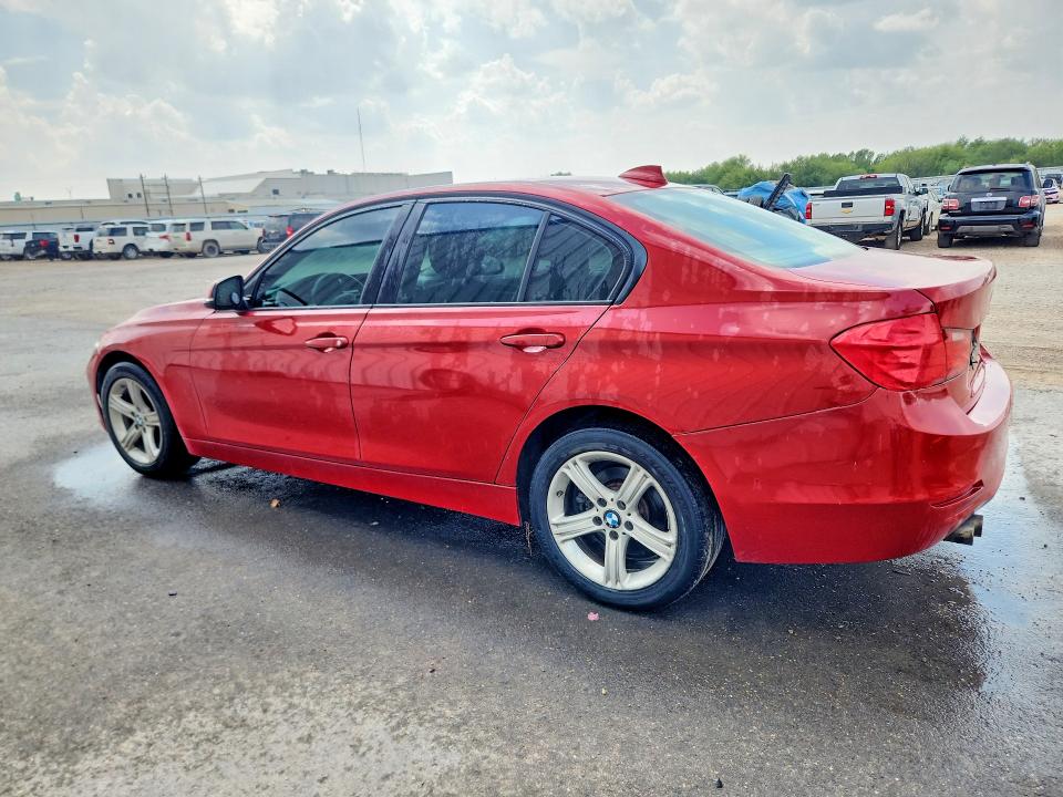 71051196 :رقم المزاد ، WBA3B5C54EF599787 vin ، 2014 Bmw 328 مزاد بيع