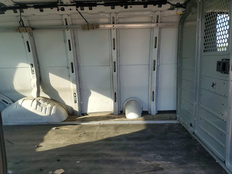 70140526 :رقم المزاد ، 1GCWGAF74S1115326 vin ، 2025 Chevrolet Express G2500 مزاد بيع