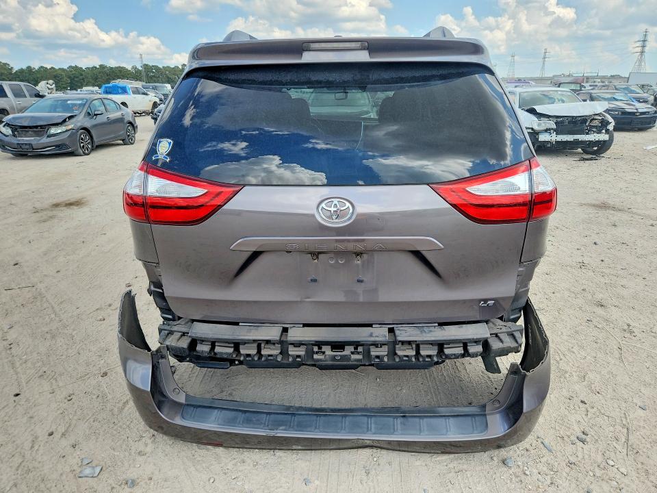 Aukcja sprzedaży 2016 Toyota Sienna, vin: 5TDKK3DC8GS710070, numer aukcji: 70017976
