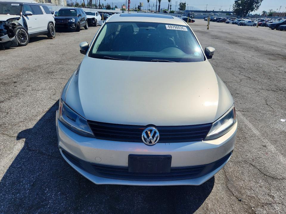 Продажа на аукционе авто 2011 Volkswagen Jetta, vin: 3VWDZ7AJ3BM384618, номер лота: 69790036