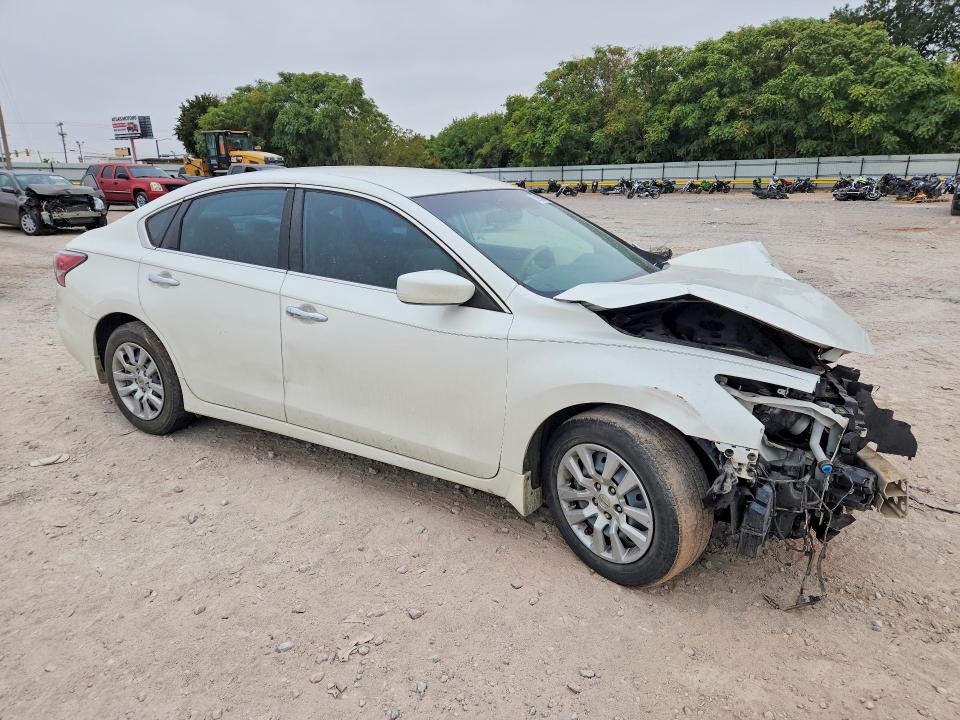 69903166 :رقم المزاد ، 1N4AL3AP5EN388030 vin ، 2014 Nissan Altima مزاد بيع