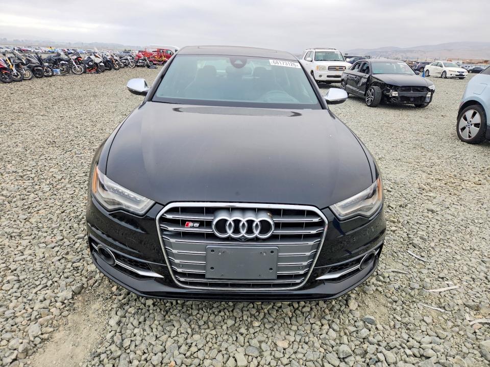 68173126 :رقم المزاد ، WAUF2AFC9FN002592 vin ، 2015 Audi S6 مزاد بيع