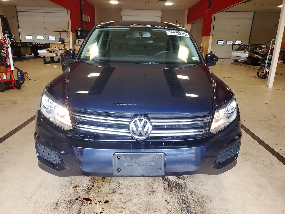 70839236 :رقم المزاد ، WVGAV7AX2CW578981 vin ، 2012 Volkswagen Tiguan مزاد بيع