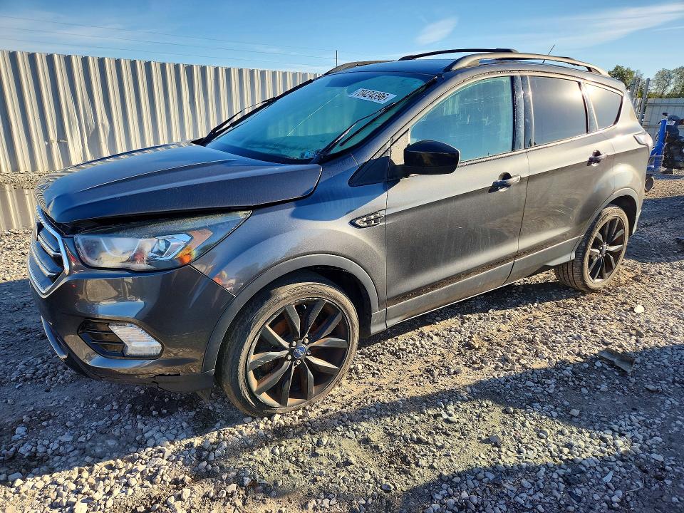 Auction sale of the 2017 Ford Escape, vin: 1FMCU0GD2HUA80086, lot number: 70424396