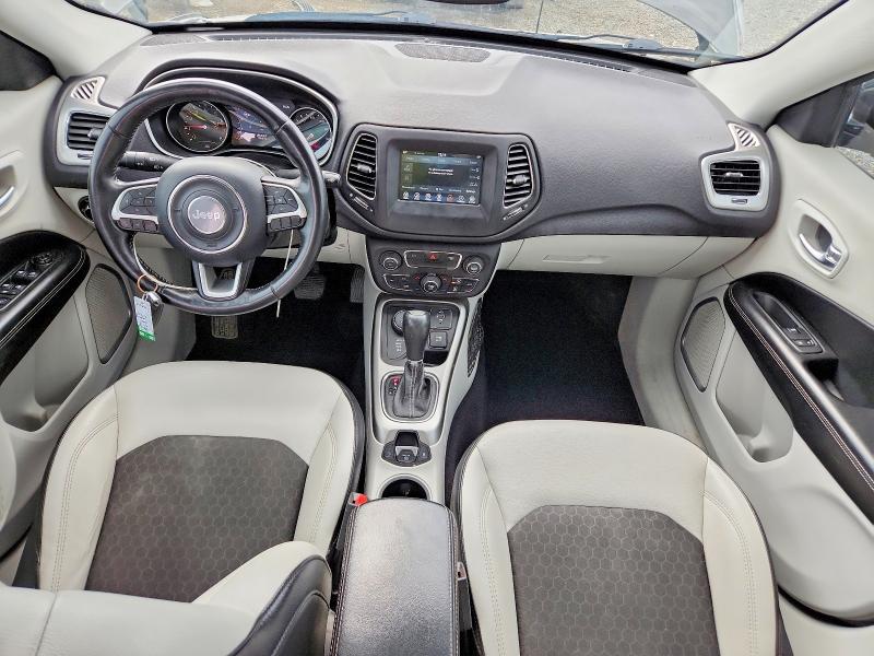 67870116 :رقم المزاد ، 3C4NJDBB4JT470206 vin ، 2018 Jeep Compass مزاد بيع