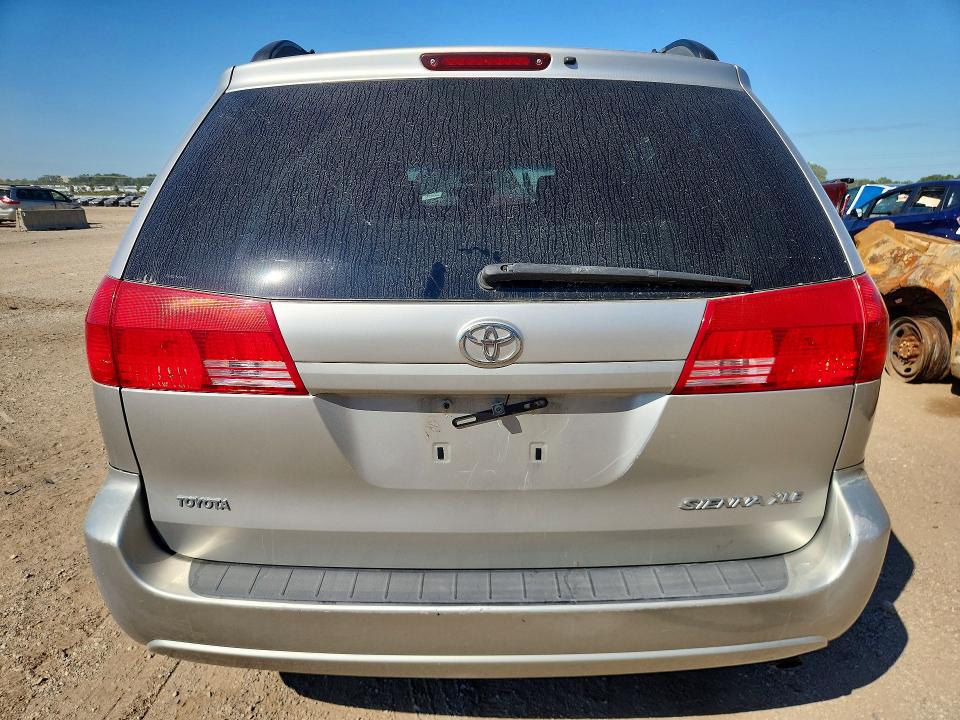 2004 Toyota Sienna მანქანა იყიდება აუქციონზე, vin: 5TDZA22C94S064743, აუქციონის ნომერი: 68672236