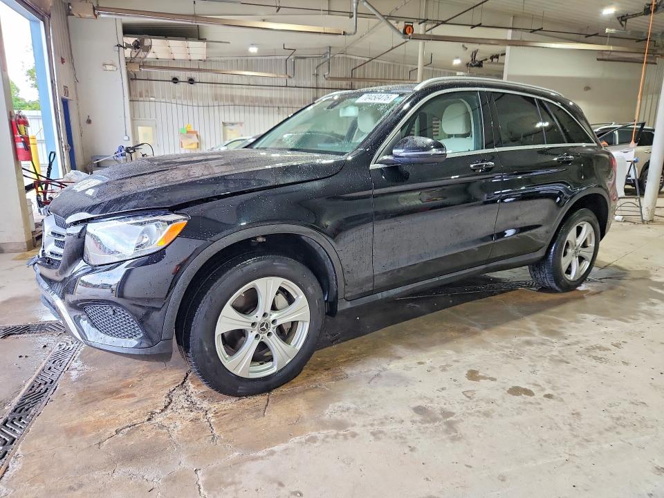 70450476 :رقم المزاد ، WDC0G4KB8JV028256 vin ، 2018 Mercedes-benz Glc مزاد بيع
