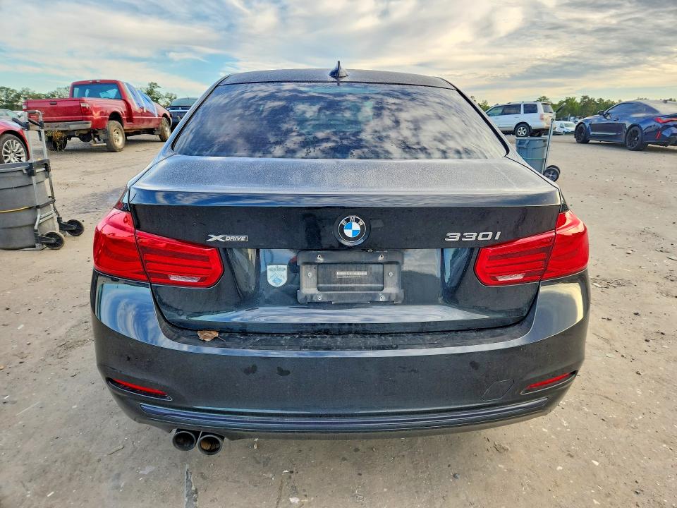2018 Bmw 330 მანქანა იყიდება აუქციონზე, vin: WBA8D9G59JNU70624, აუქციონის ნომერი: 70314996