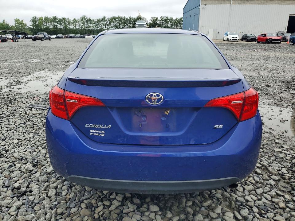 67156486 :رقم المزاد ، 2T1BURHE0JC969239 vin ، 2018 Toyota Corolla مزاد بيع