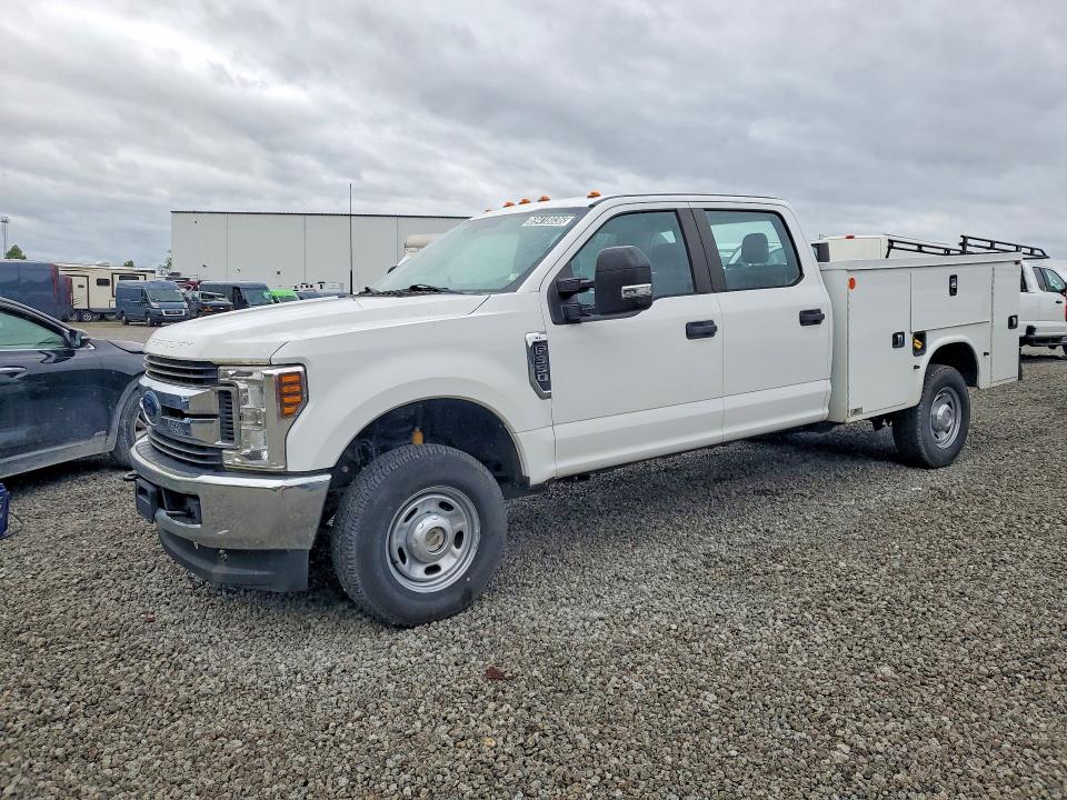 69418036 :رقم المزاد ، 1FD8W3B69JEB92104 vin ، 2018 Ford F350 مزاد بيع