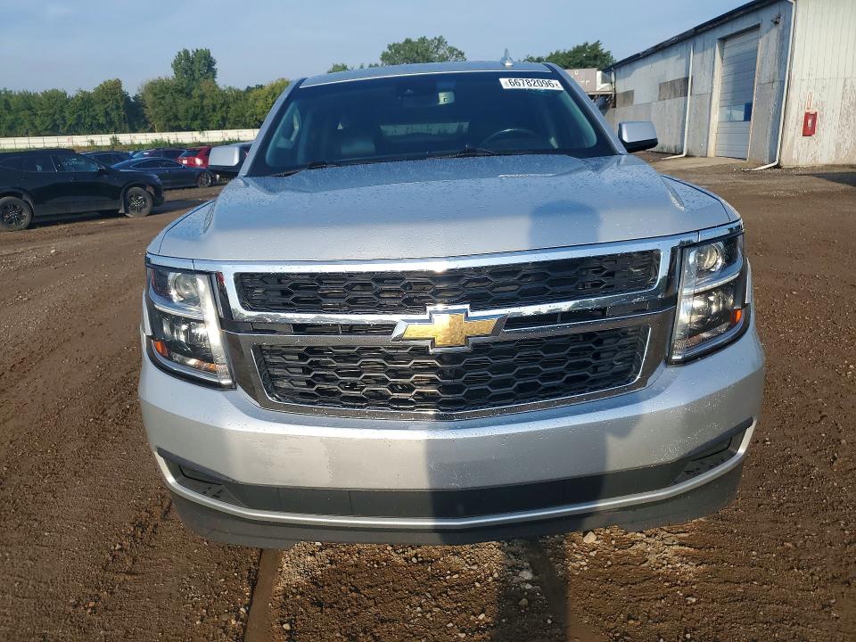66782096 :رقم المزاد ، 1GNSKBKC5HR402715 vin ، 2017 Chevrolet Tahoe مزاد بيع
