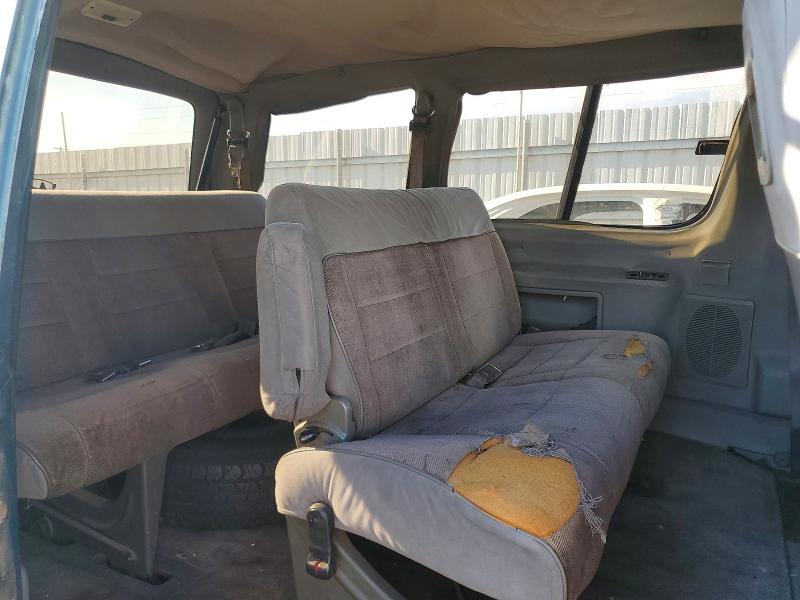 70566356 :رقم المزاد ، 1FMDA11U9NZB27110 vin ، 1992 Ford Aerostar مزاد بيع