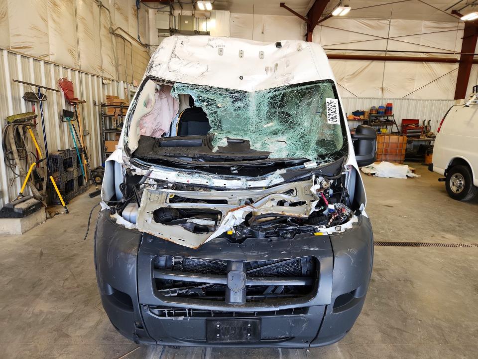 66338286 :رقم المزاد ، 3C6TRVBG4JE143558 vin ، 2018 Ram Promaster 1500 مزاد بيع