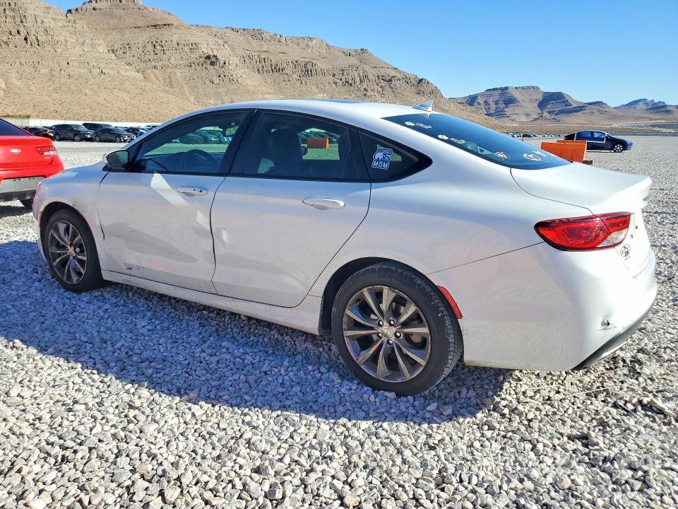 Продаж на аукціоні авто 2015 Chrysler 200, vin: 1C3CCCBG0FN613770, номер лоту: 67657366
