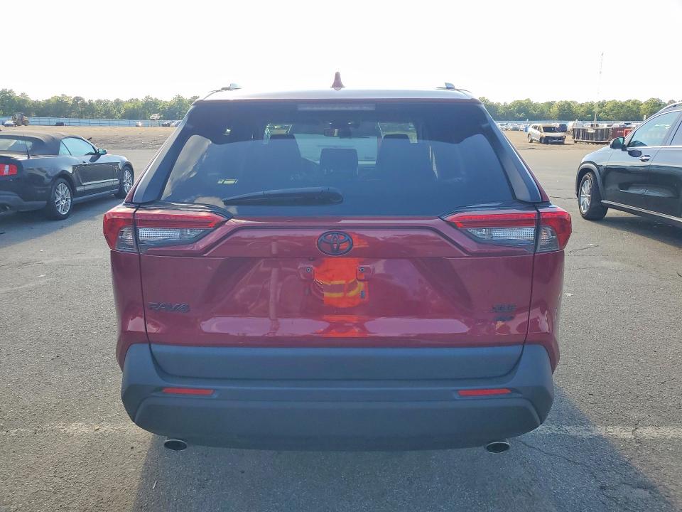 67696156 :رقم المزاد ، 2T3P1RFV2PW383688 vin ، 2023 Toyota Rav4 مزاد بيع