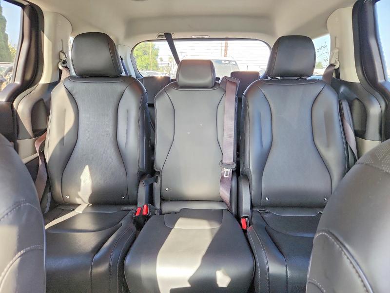 67738296 :رقم المزاد ، KNDNB5K37T6616218 vin ، 2026 Kia Carnival مزاد بيع