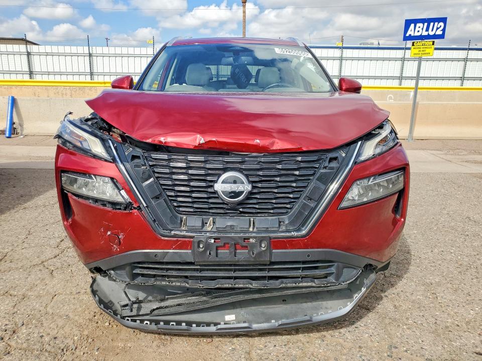 69250066 :رقم المزاد ، 5N1BT3CB8PC804257 vin ، 2023 Nissan Rogue مزاد بيع