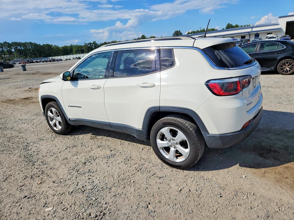 68416596 :رقم المزاد ، 3C4NJDBB4JT103726 vin ، 2018 Jeep Compass مزاد بيع