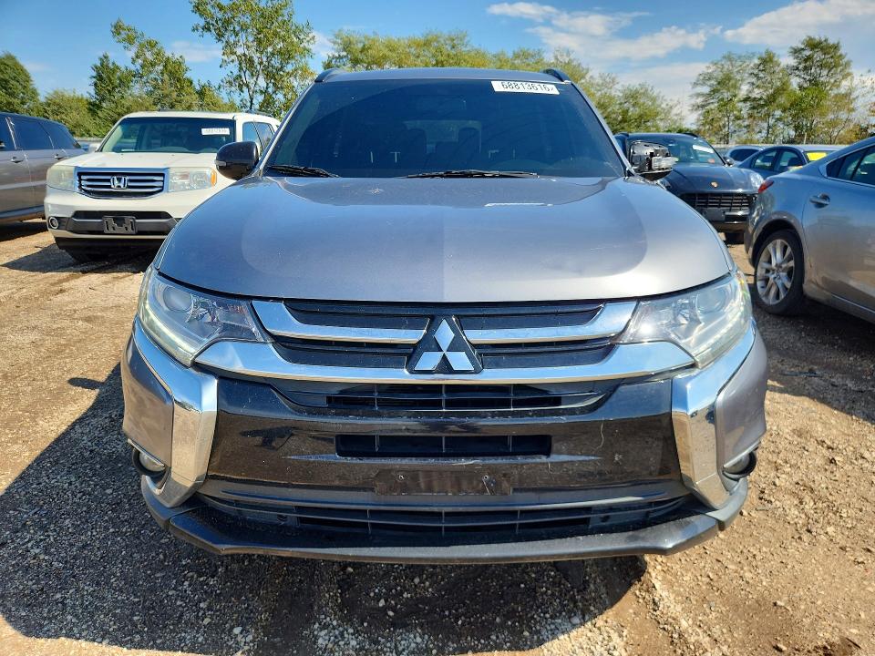 Продаж на аукціоні авто 2018 Mitsubishi Outlander, vin: JA4AD3A32JZ047105, номер лоту: 68813616