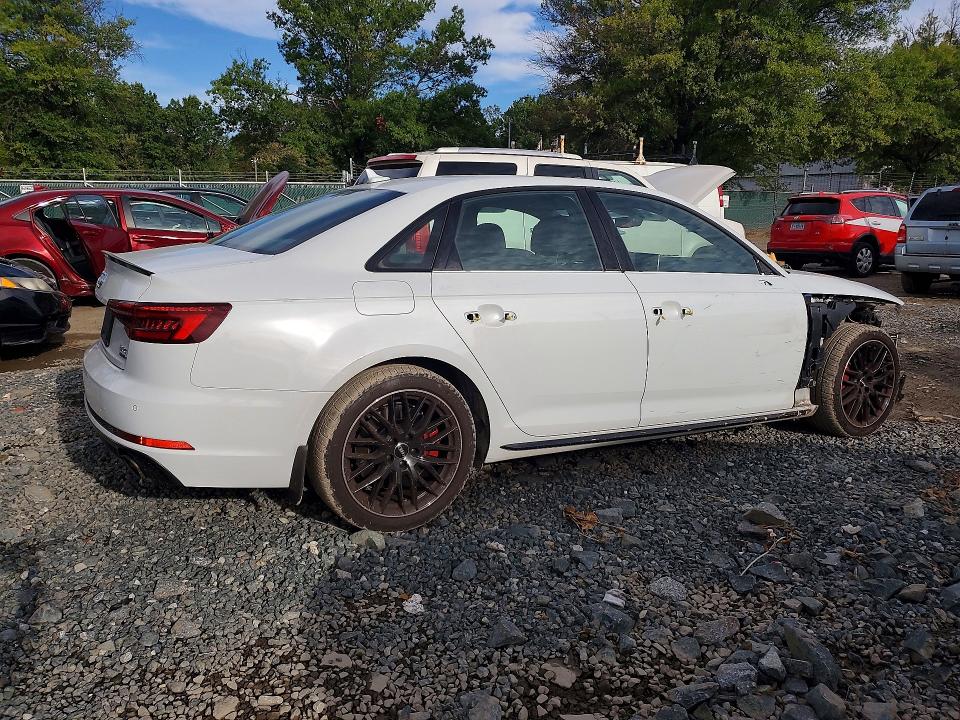 Aukcja sprzedaży 2018 Audi A4, vin: WAUENAF49JA226621, numer aukcji: 69712756