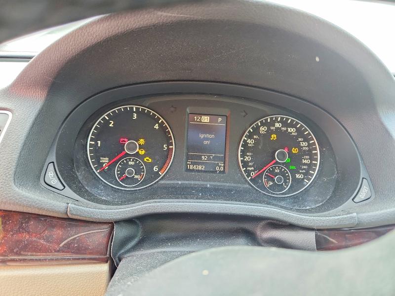 68292626 :رقم المزاد ، 1VWBN7A37EC099530 vin ، 2014 Volkswagen Passat مزاد بيع