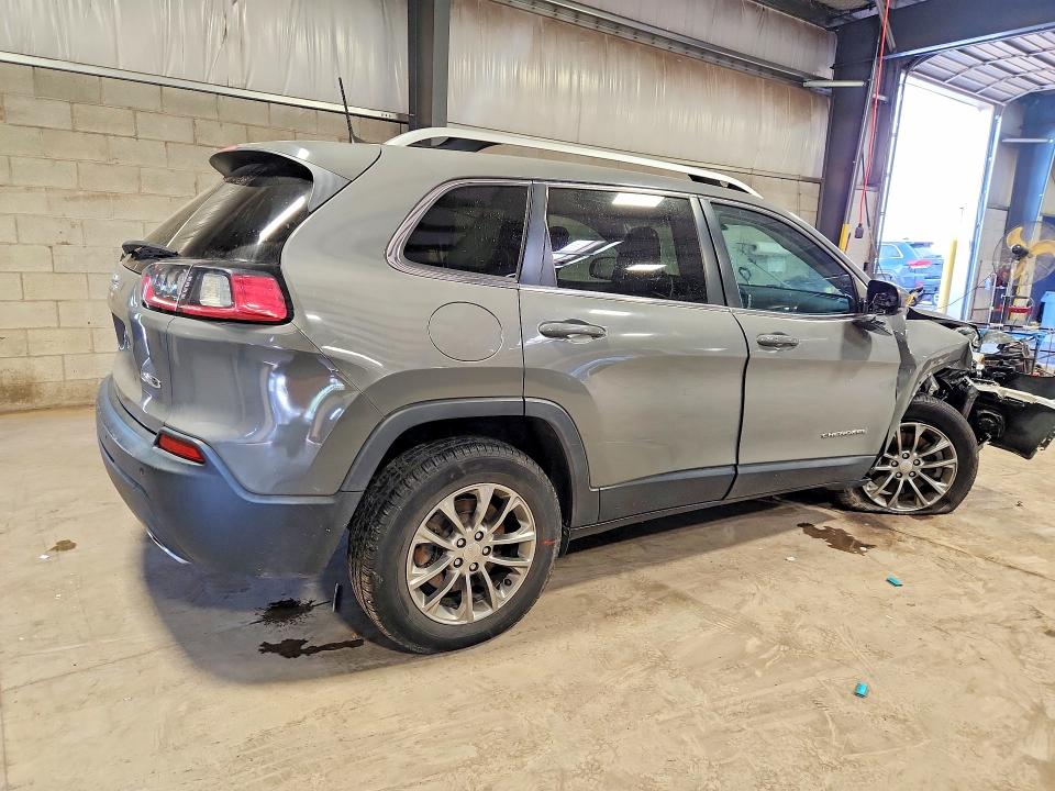 2019 Jeep Cherokee მანქანა იყიდება აუქციონზე, vin: 1C4PJMLX1KD421989, აუქციონის ნომერი: 67876436