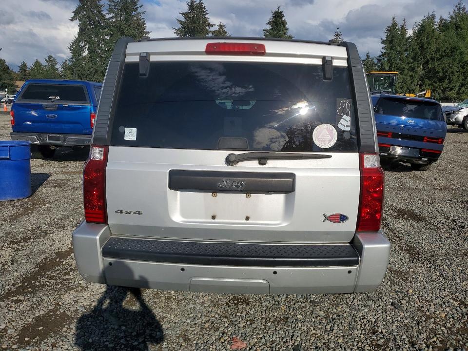 67043876 :رقم المزاد ، 1J4RG4GK3AC101559 vin ، 2010 Jeep Commander مزاد بيع