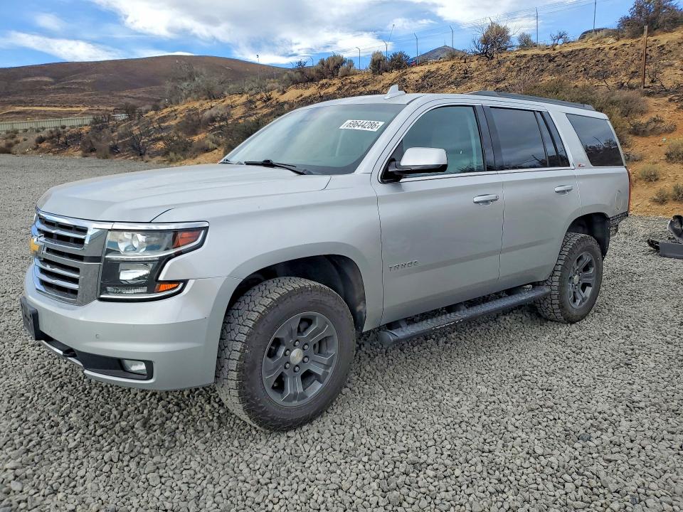 Продаж на аукціоні авто 2018 Chevrolet Tahoe, vin: 1GNSKBKC2JR213171, номер лоту: 69644286