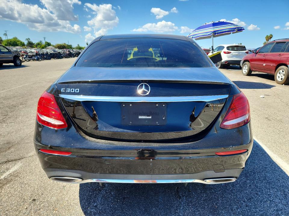 2019 Mercedes-benz E მანქანა იყიდება აუქციონზე, vin: WDDZF4JB2KA527019, აუქციონის ნომერი: 70555736