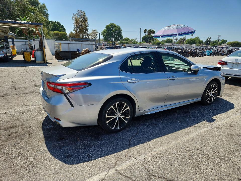 Aukcja sprzedaży 2018 Toyota Camry, vin: JTNB11HK4J3040093, numer aukcji: 68837736