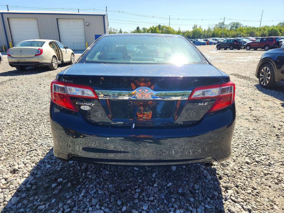 68033536 :رقم المزاد ، 4T4BF1FK5ER337528 vin ، 2014 Toyota Camry مزاد بيع